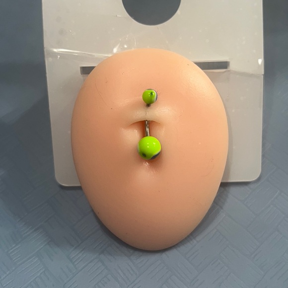 Bellybutton ring yin and yang - Picture 1 of 1